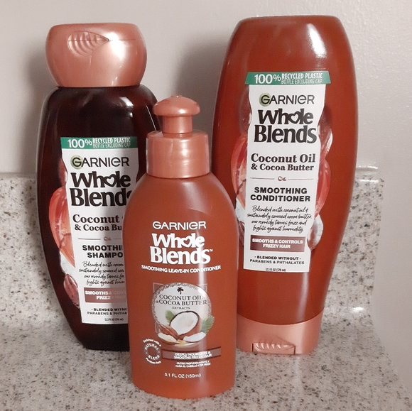Garnier Whole Blends Coconut Oil & Coconut Butter Haircare Bundle - Picture 4 of 13
